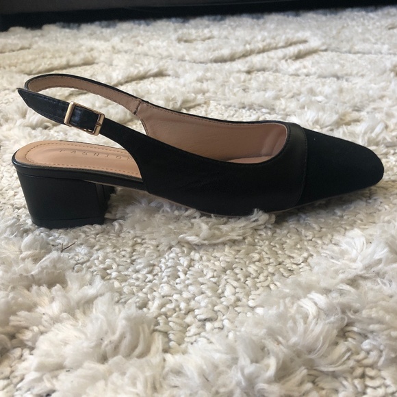 Shoes - Picture 2 of 4